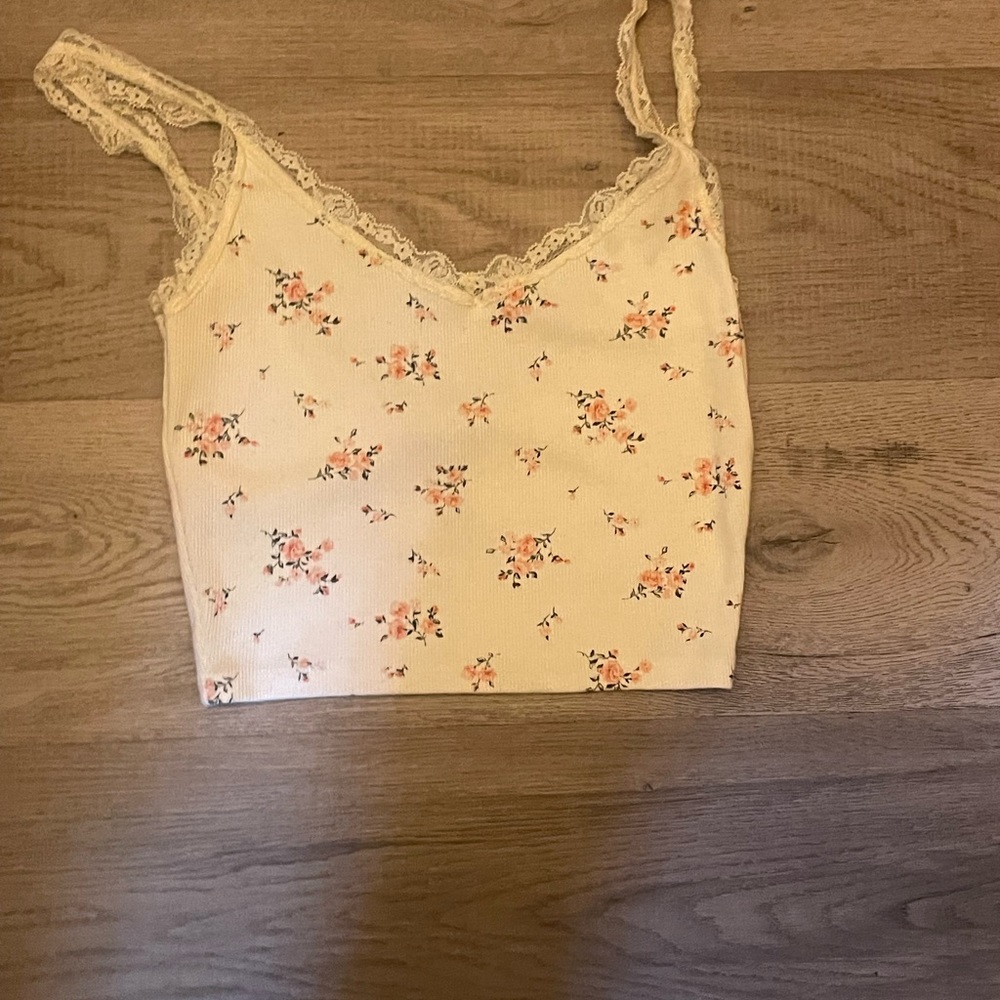Cream crop top